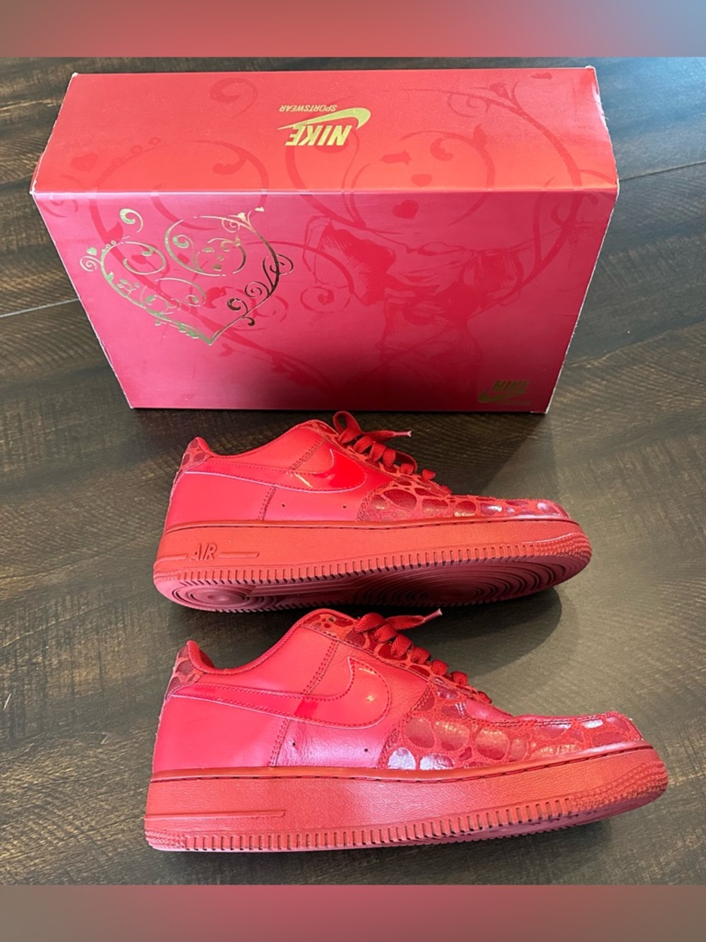 Nike Air Force 1 AF1 Valentine's Day Limited Edition Red Sneakers US Size 9
